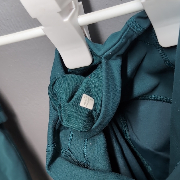 Lululemon Teal Leggings Size 2 - Picture 5 of 5